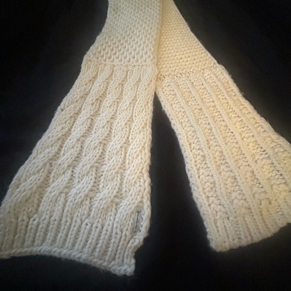 Armani Junior Scarf - Picture 6 of 11